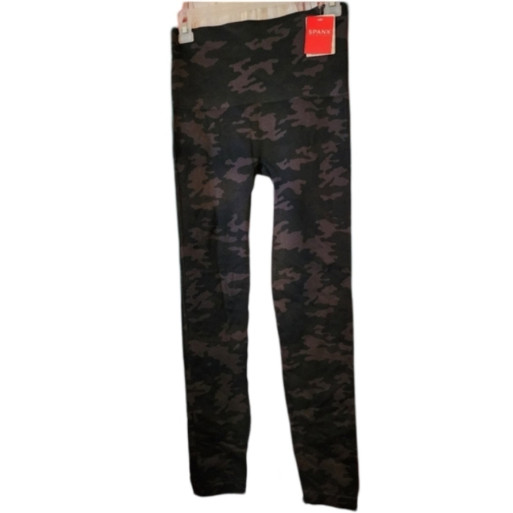 NWT Spanx Look At Me Now Black Camo Leggings Women's Large